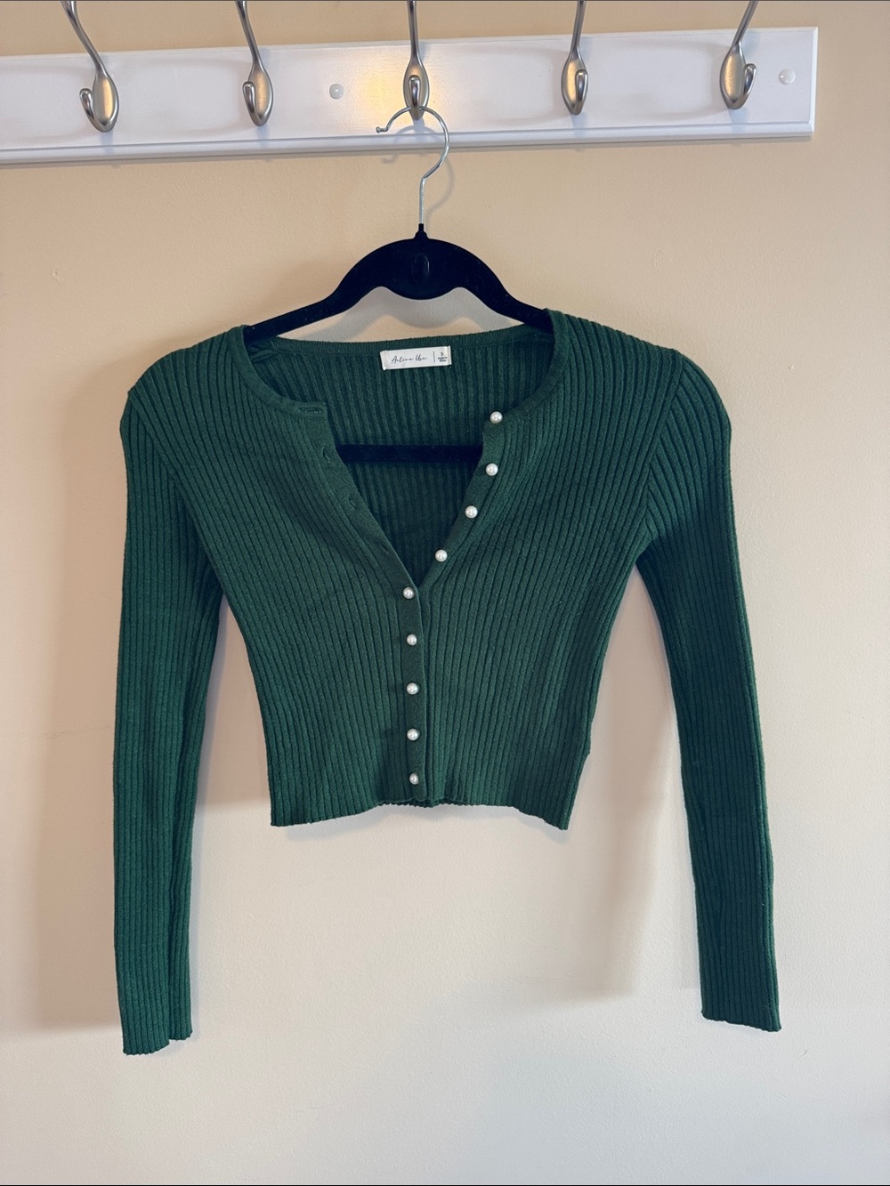 Active USA Forest Green Ribbed Pearl-Button Cropped Cardigan